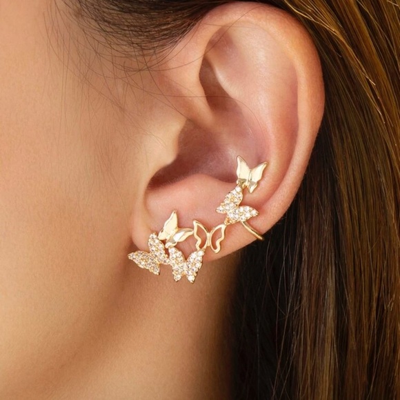 Gold 1pc Butterfly Rhinestone Earring - Picture 1 of 2